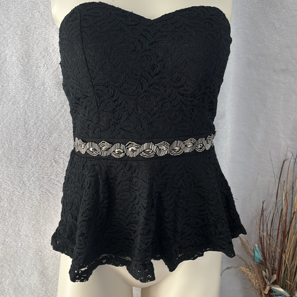 Papaya Black‎ Lace Strapless Peplum Top with Beaded Waist - Size L